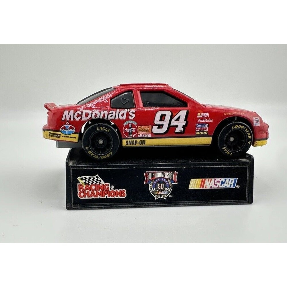 Racing Champions 1995 Bill Elliott #94 McDonald's 1:64 Diecast Ford Racing Car